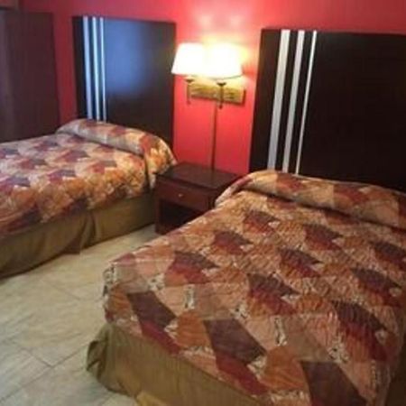 Travelodge By Wyndham Bay Shore Long Island Eksteriør billede