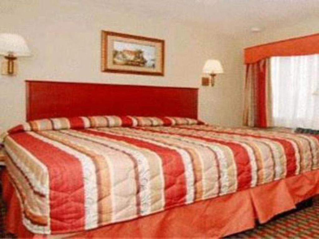 Travelodge By Wyndham Bay Shore Long Island Eksteriør billede
