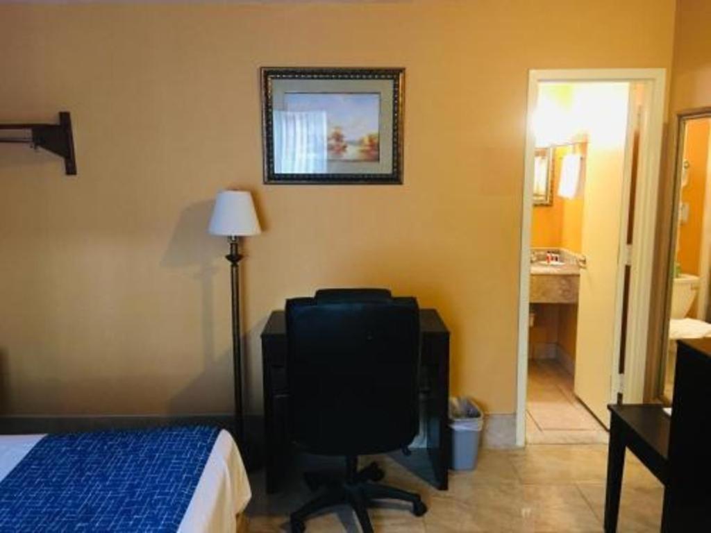 Travelodge By Wyndham Bay Shore Long Island Eksteriør billede