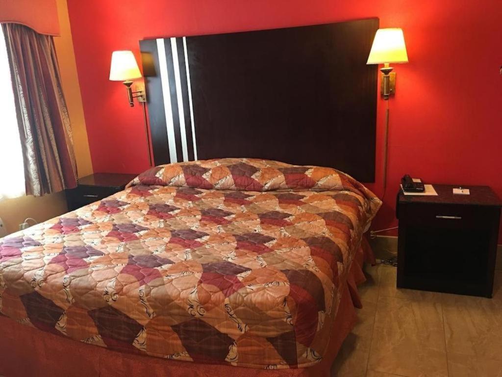 Travelodge By Wyndham Bay Shore Long Island Eksteriør billede