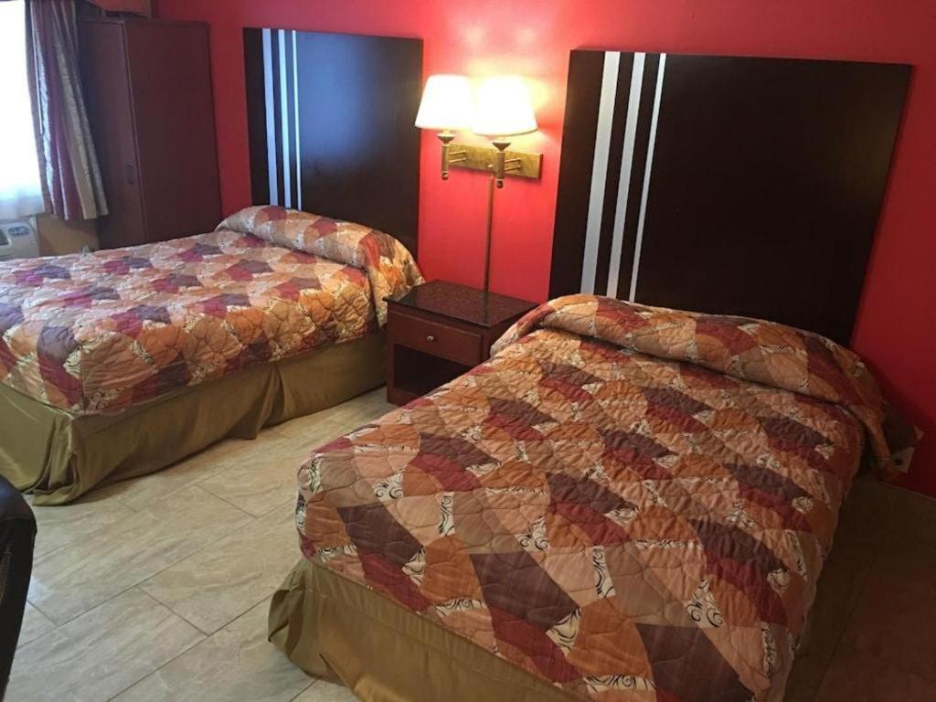 Travelodge By Wyndham Bay Shore Long Island Eksteriør billede